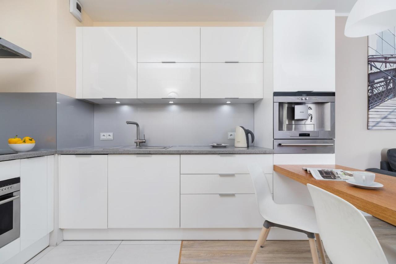 Apartment Romanowicza Cracow By Renters Krakow Bagian luar foto